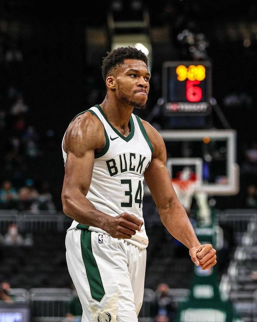 成都混团中国香港队VS日本队，全场高喊香港队加油#国乒