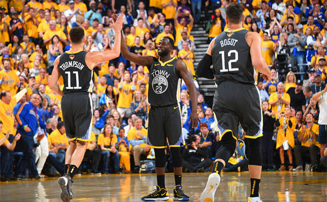 西甲前瞻：塞维利亚遭遇联赛三连败，奥萨苏纳客场战绩惨淡