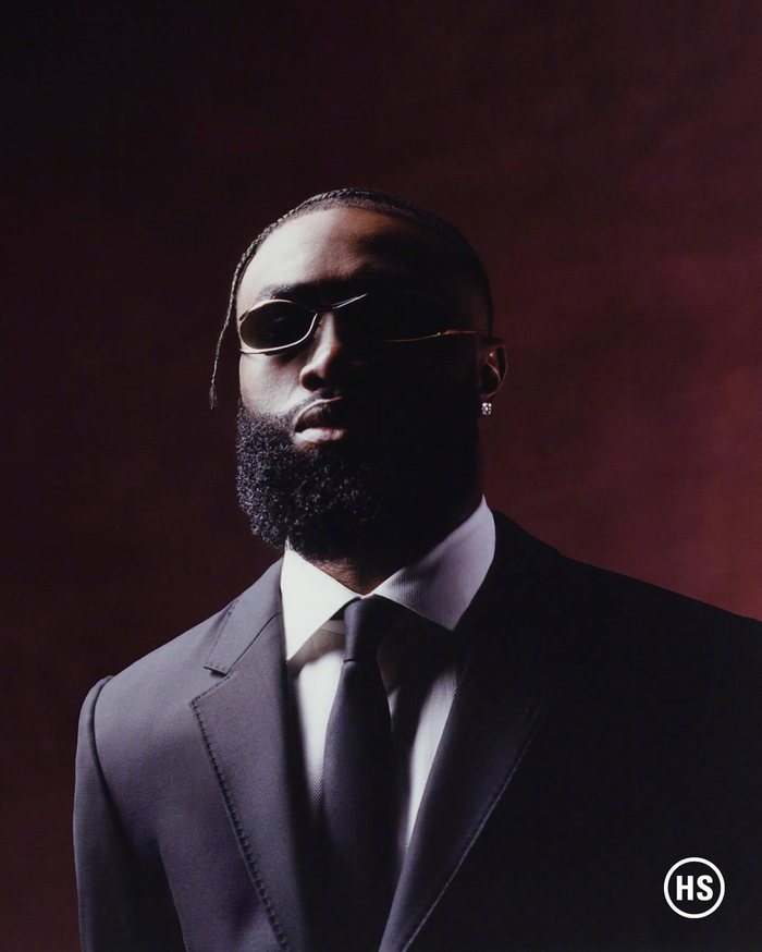 勇士助教代替科尔接受赛后采访：我上来是为了帮科尔省点钱