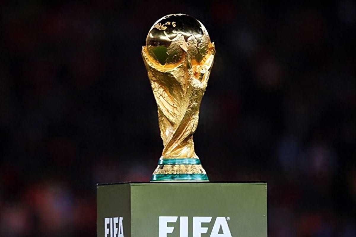 杜兰特常规赛总得分距张伯伦仅差52分